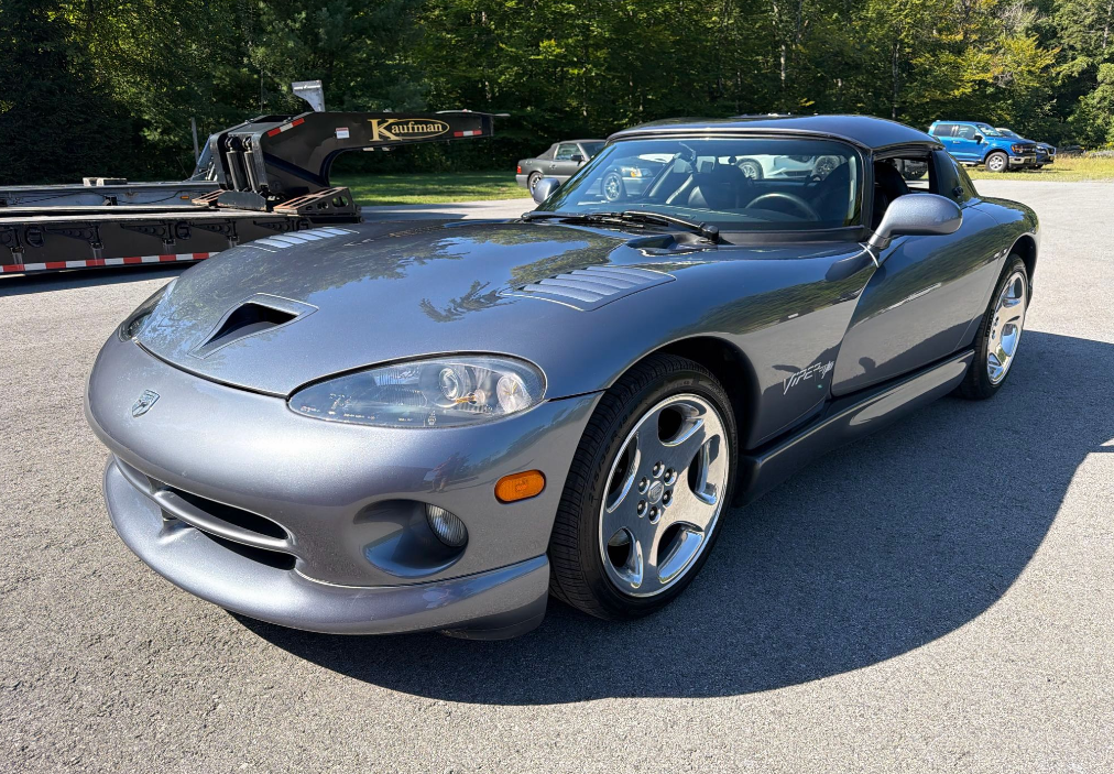 Gray Dodge Viper GTS transported by Allstar Hauling